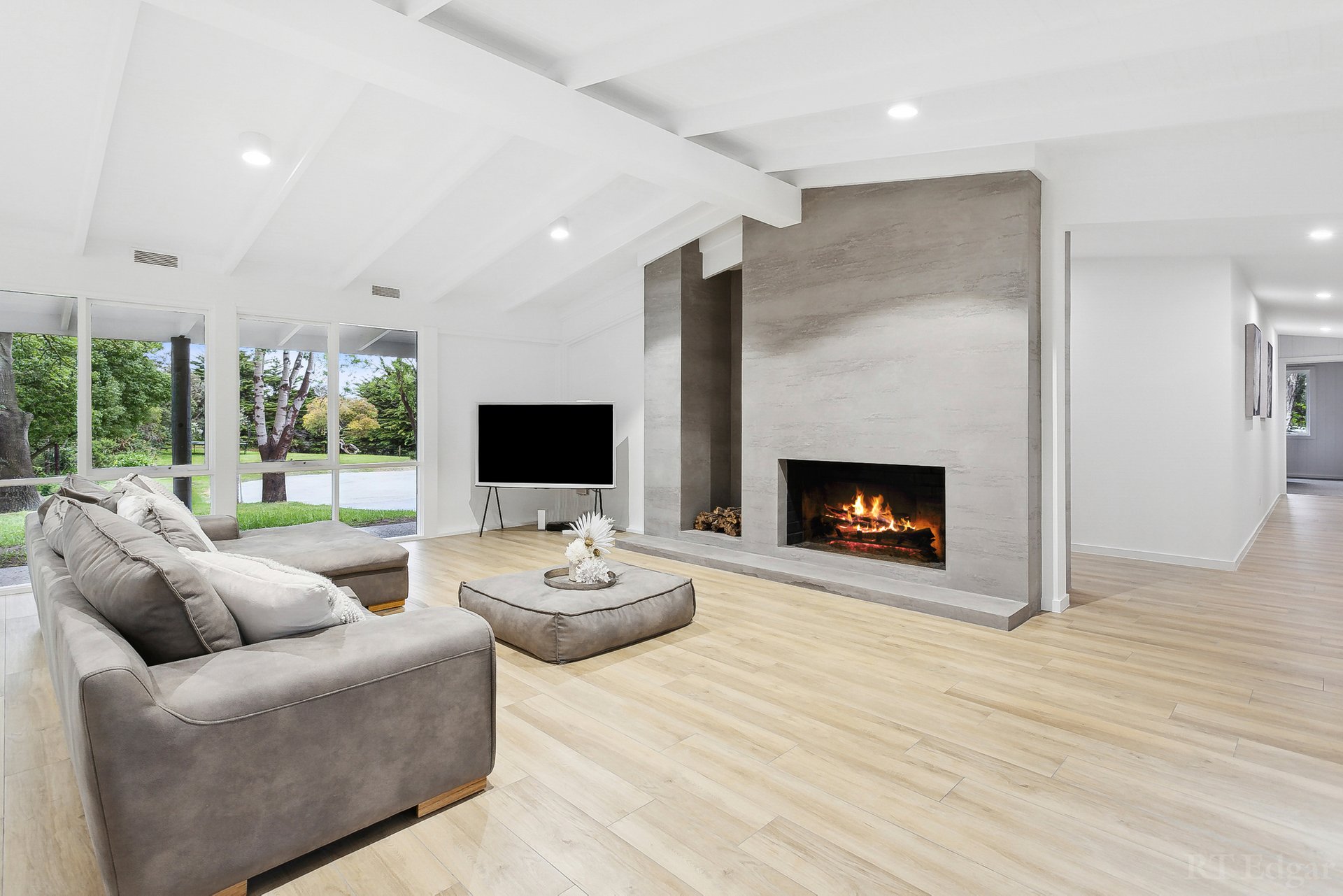Property Gallery Thumbnail 8