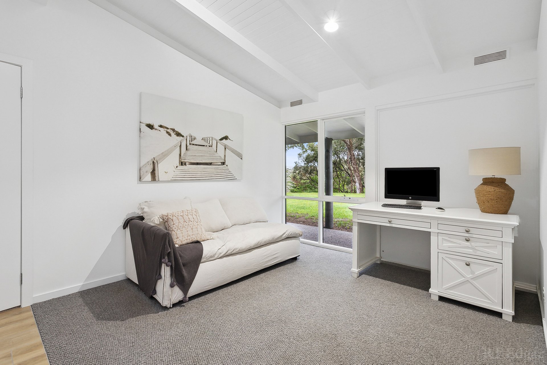 Property Gallery Thumbnail 10