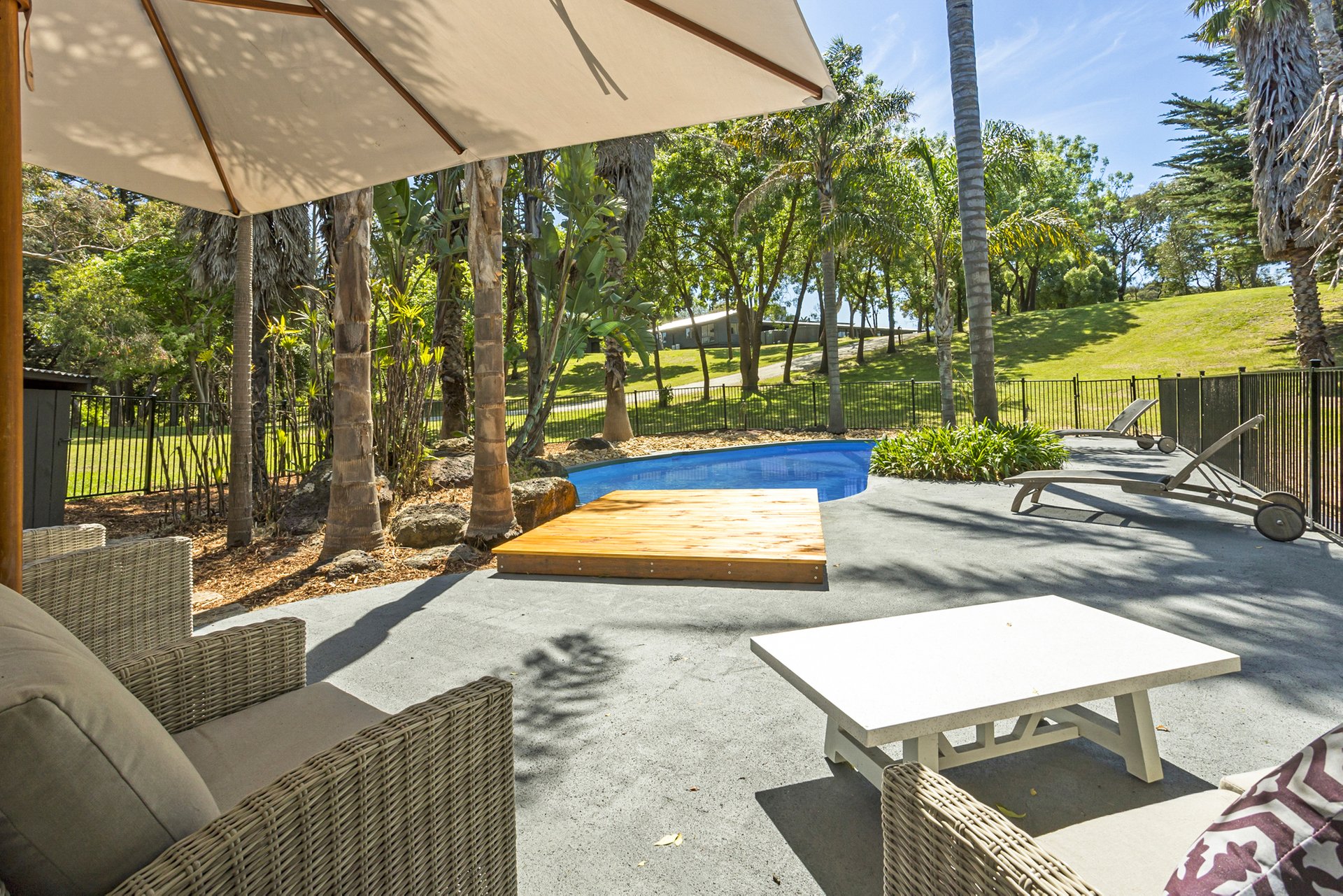 Property Gallery Thumbnail 16