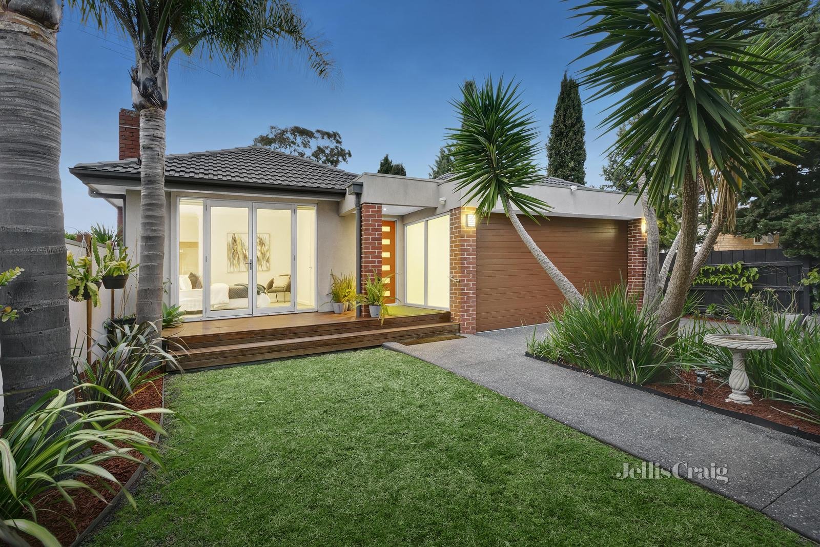 1/66 Moylan Street, Bentleigh East image 1