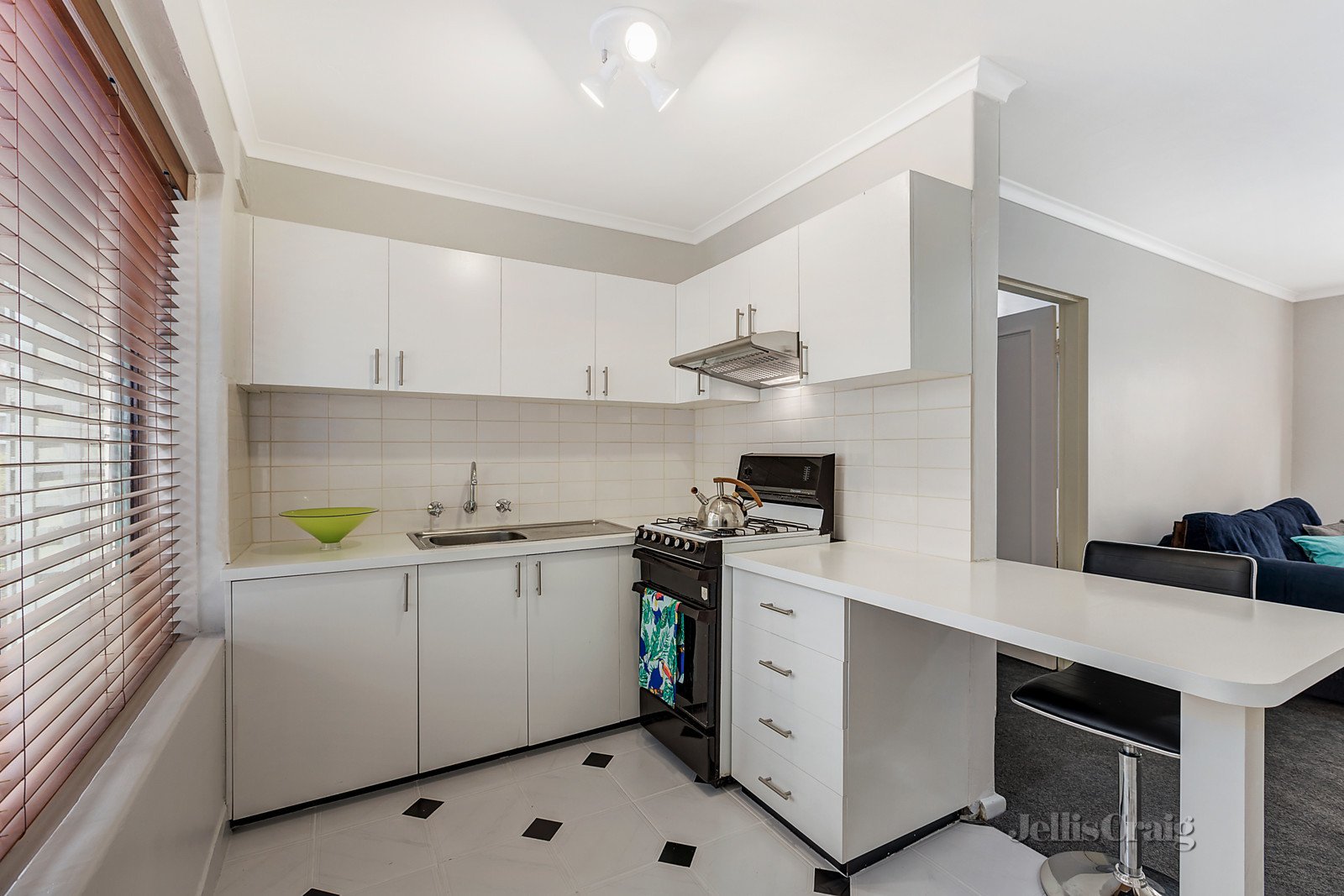 1/66 Perry Street, Collingwood image 2