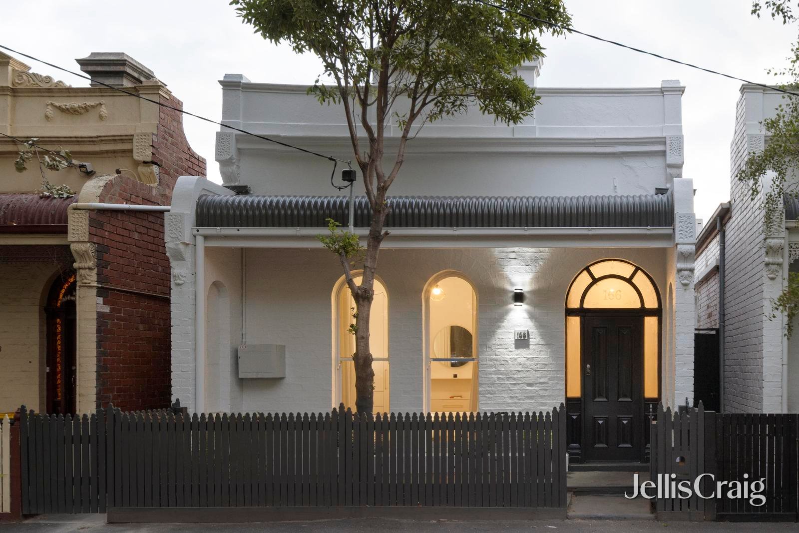 166 Richardson Street, Albert&nbsp;Park image 1