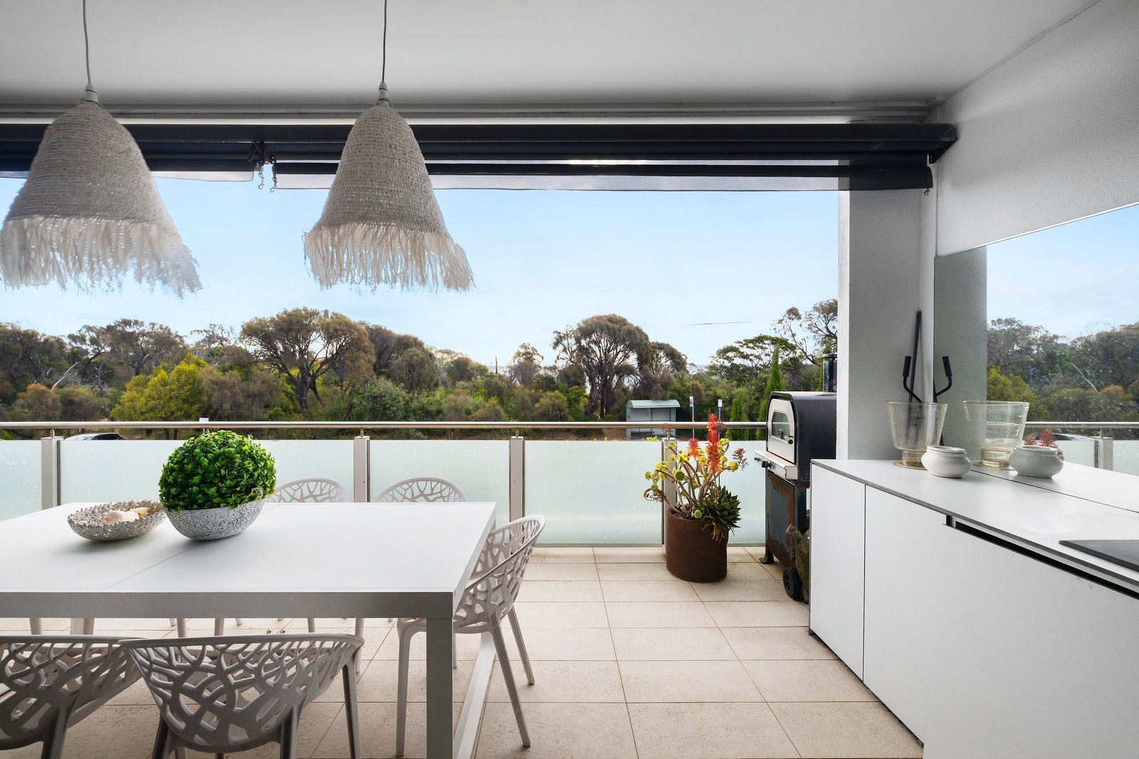 1/669 Esplanade, Mornington image 2