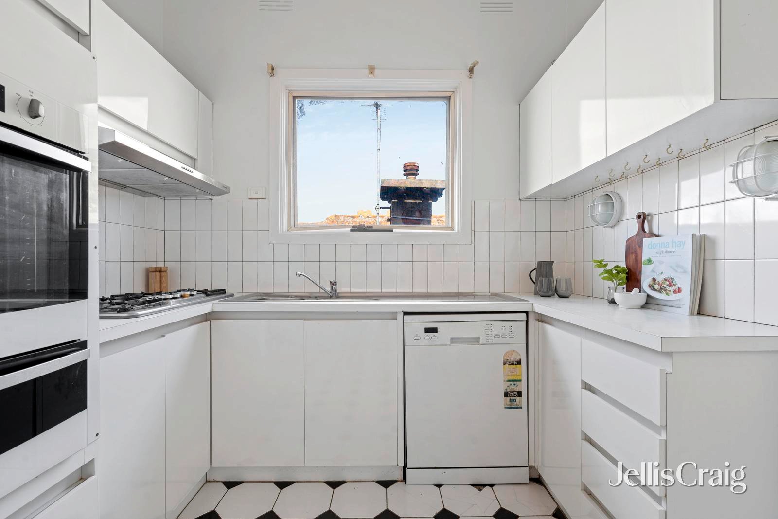 16/695-697 Park Street, Brunswick image 3