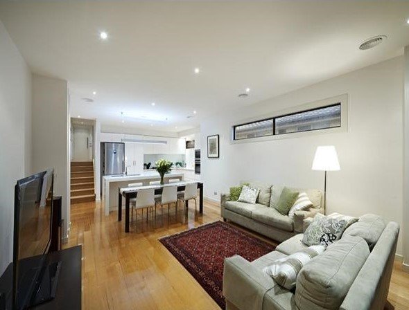 166A Maud Street, Balwyn North image 2