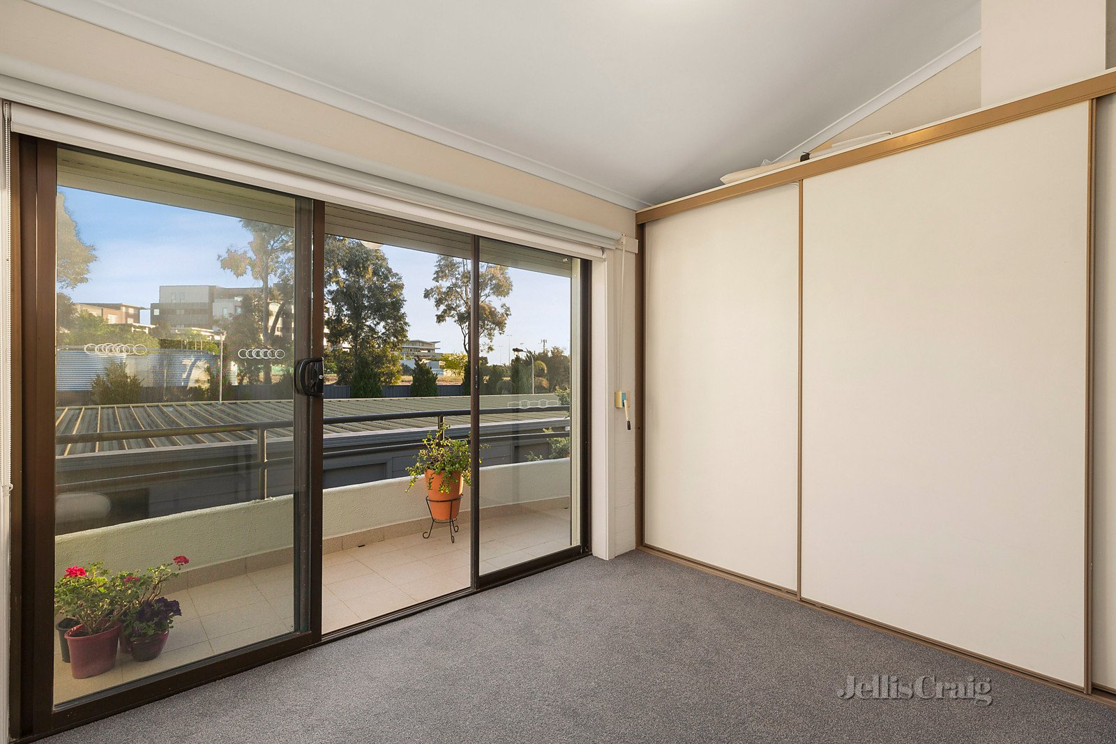 16/7 Fabian Court, Maribyrnong image 8