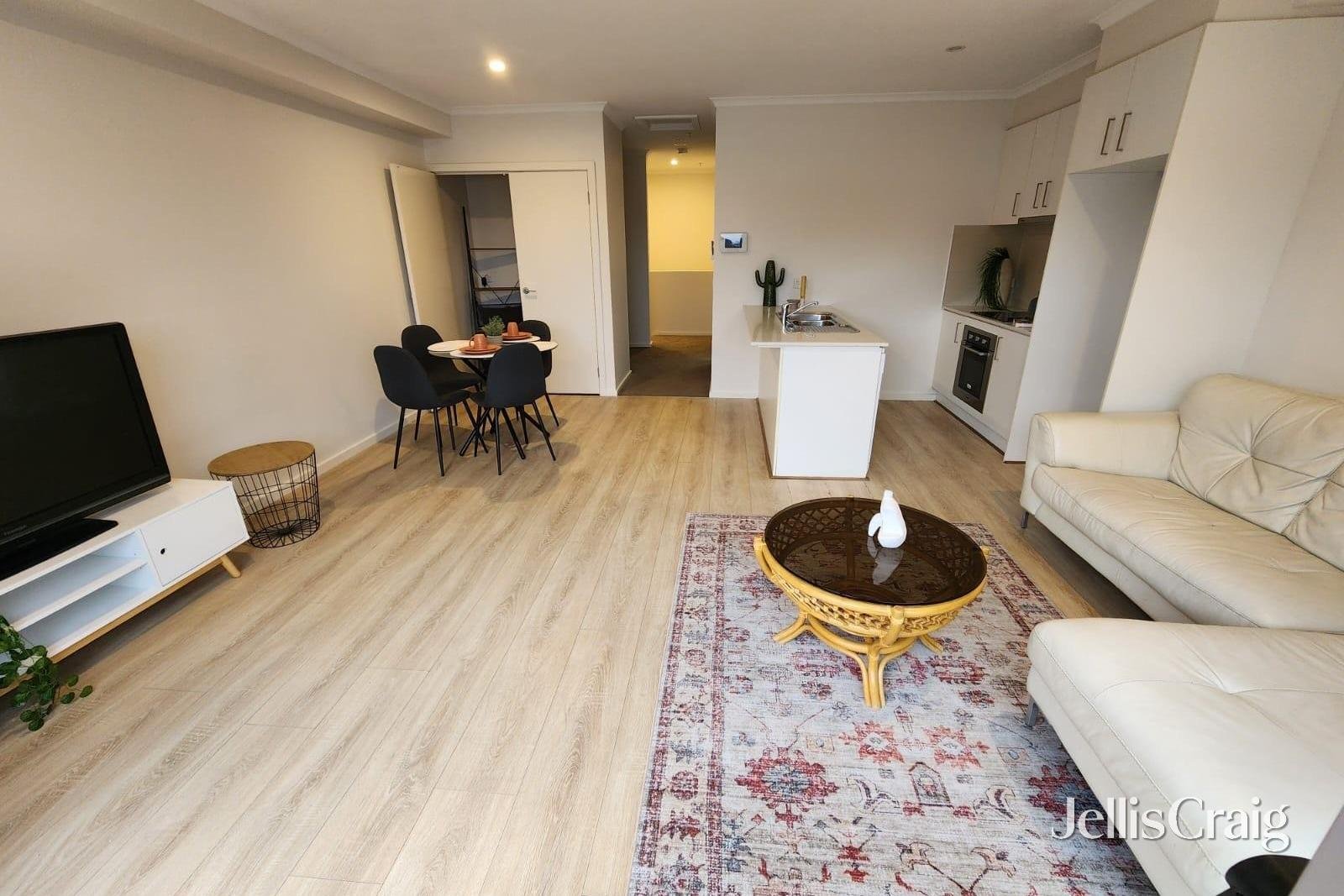 1/67 Haig Street, Heidelberg Heights image 3