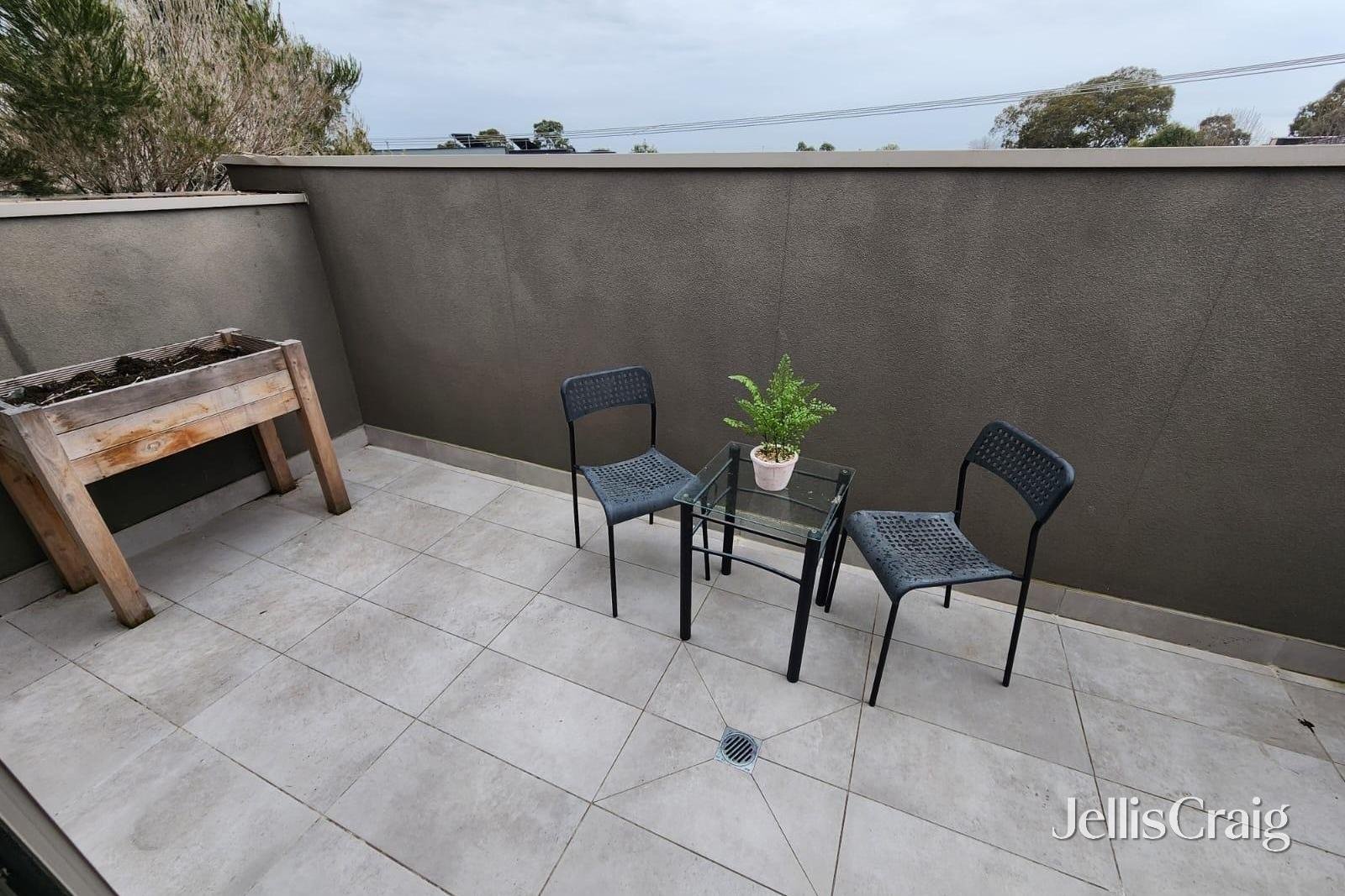 1/67 Haig Street, Heidelberg Heights image 5