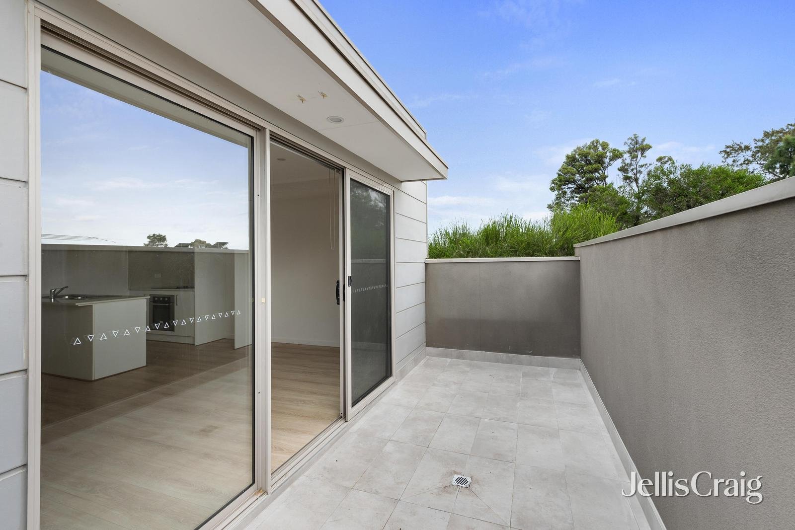 1/67 Haig Street, Heidelberg Heights image 8