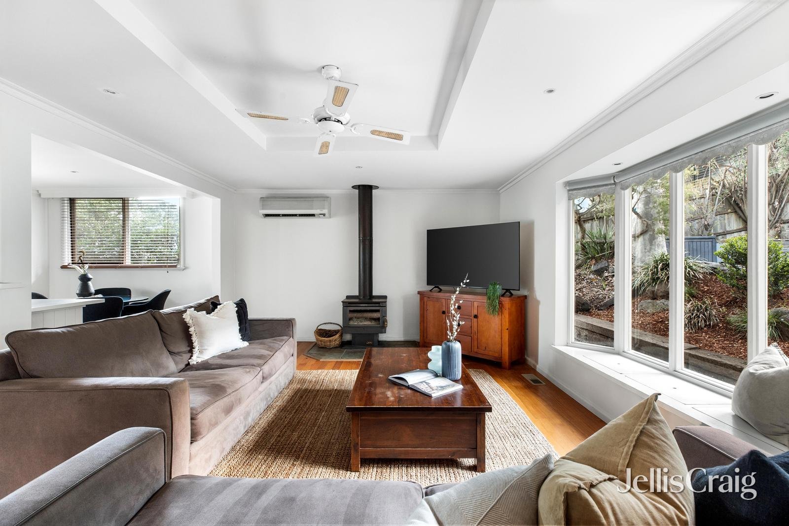 167 St Helena Road, Greensborough image 5