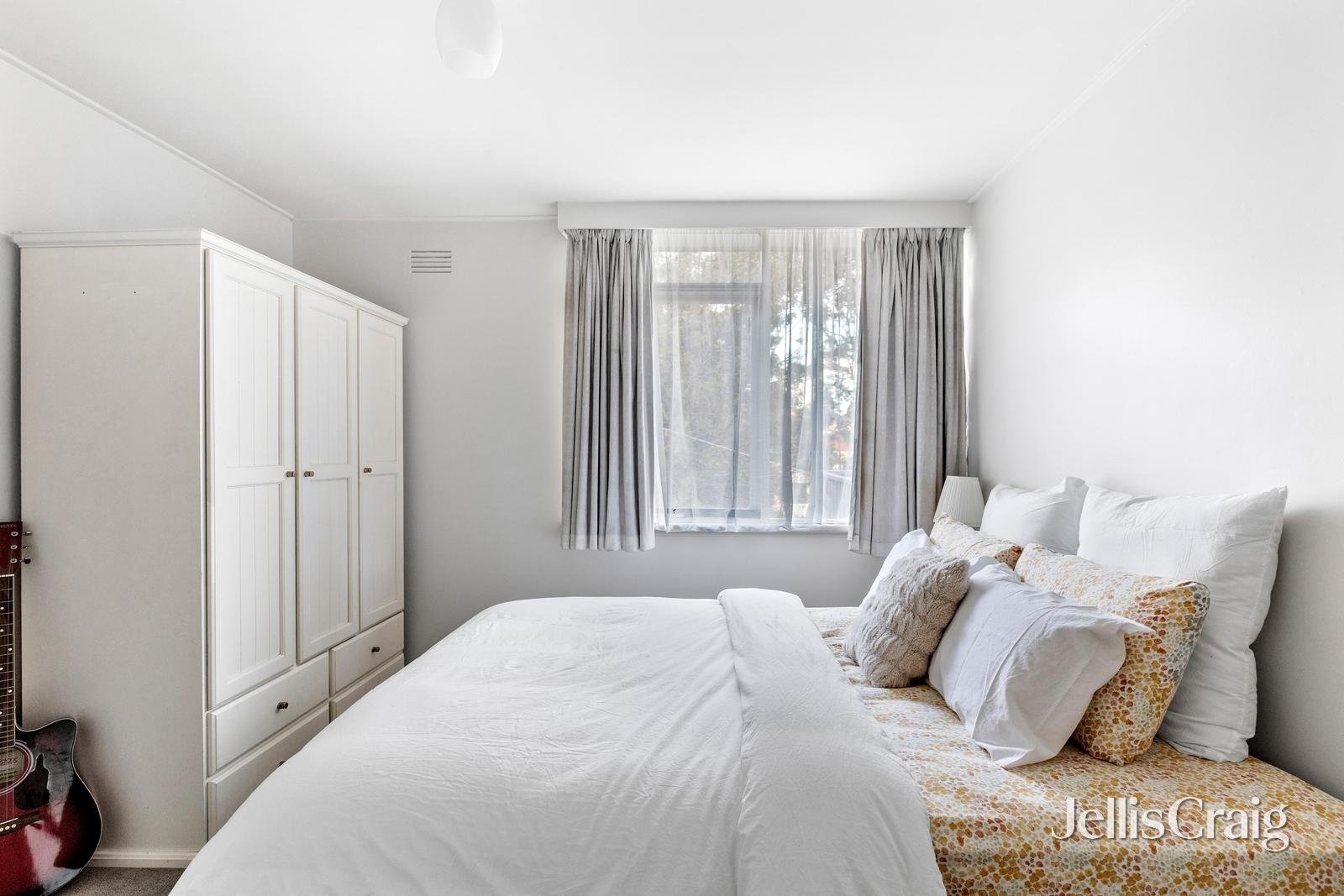 167 St Helena Road, Greensborough image 11