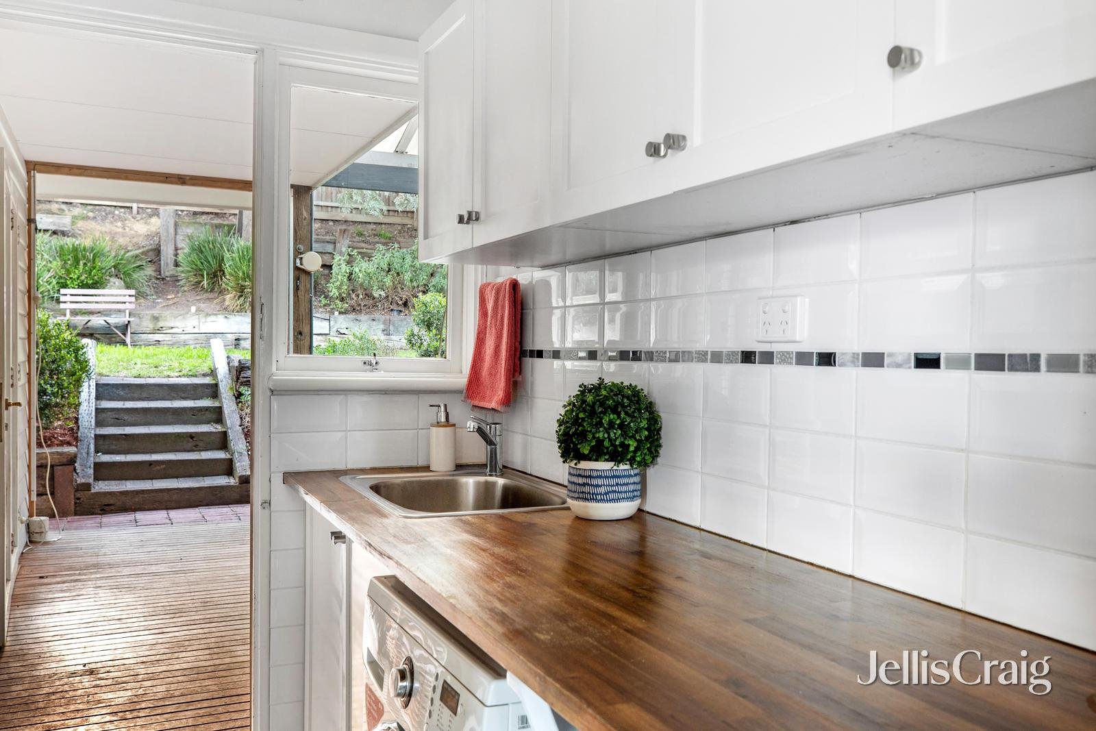 167 St Helena Road, Greensborough image 14