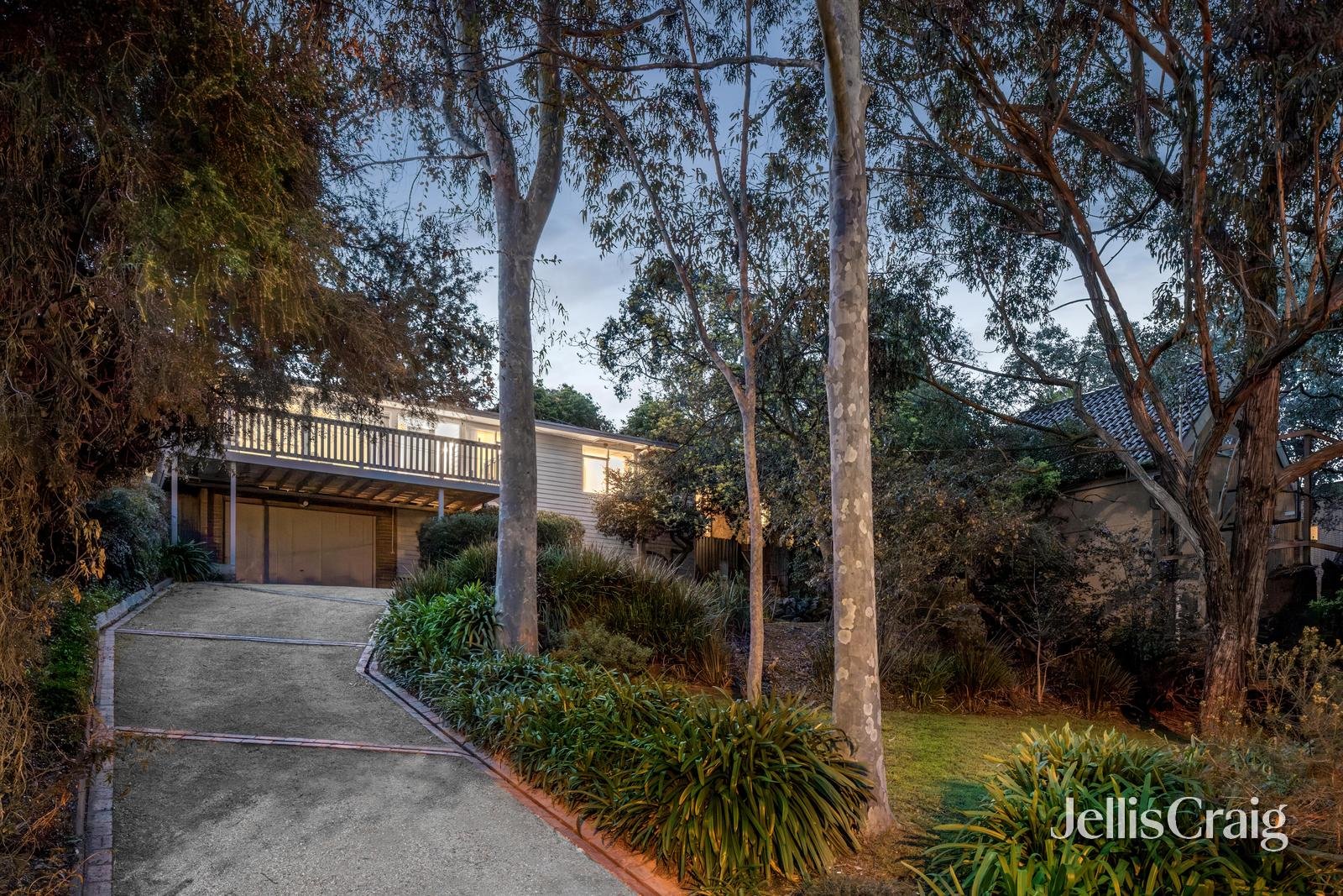 167 St Helena Road, Greensborough image 17