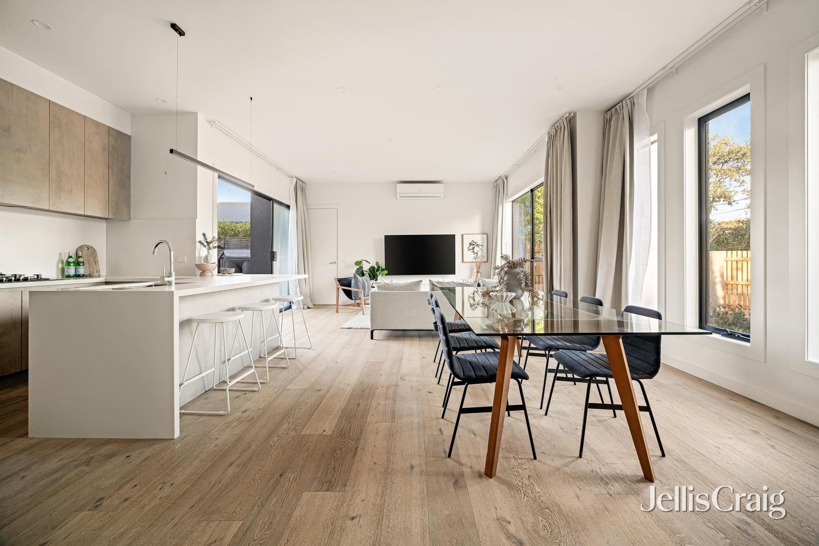 1/67 Swan Walk, Chelsea image 3