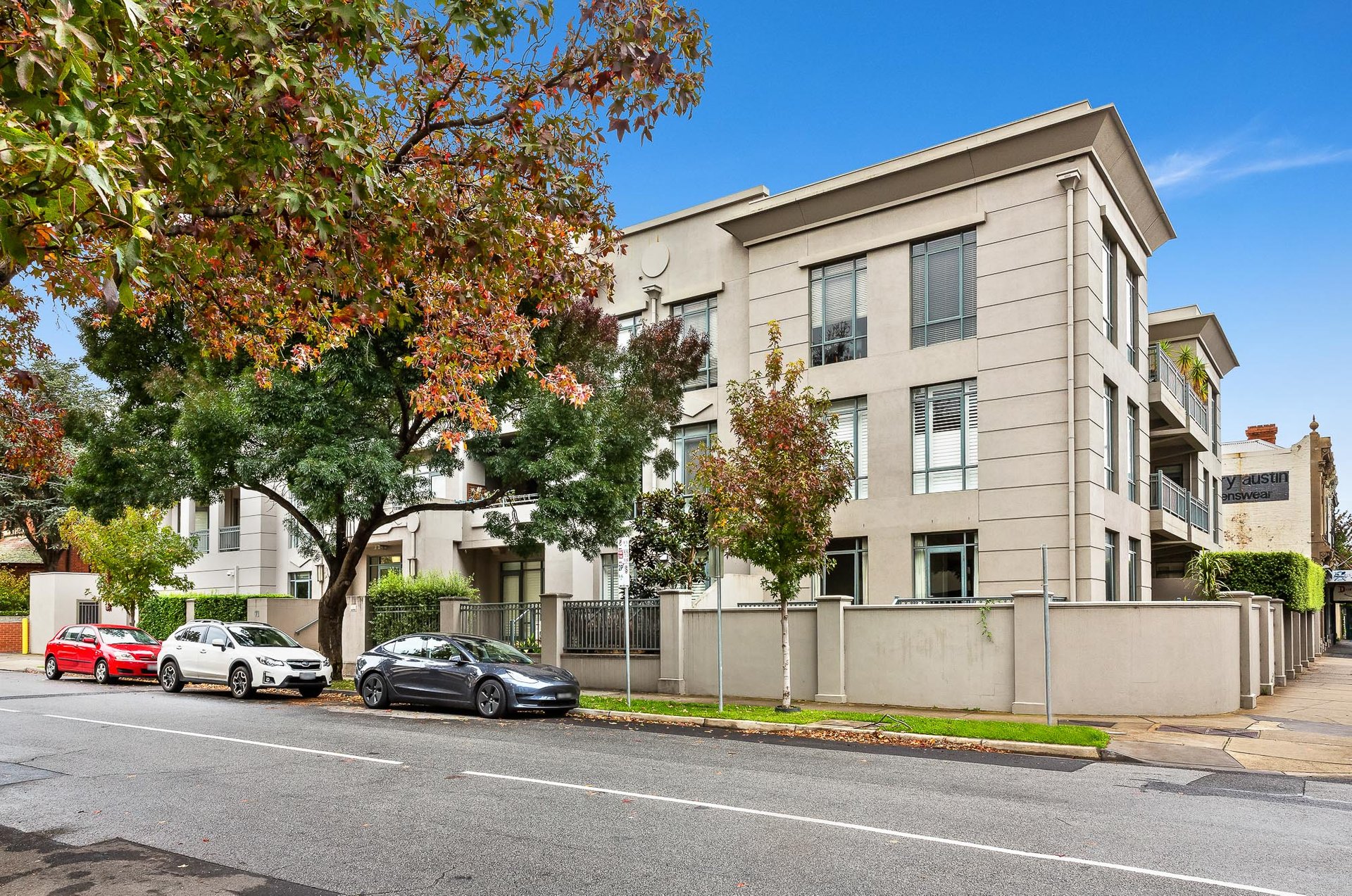 Property Gallery - Main Image