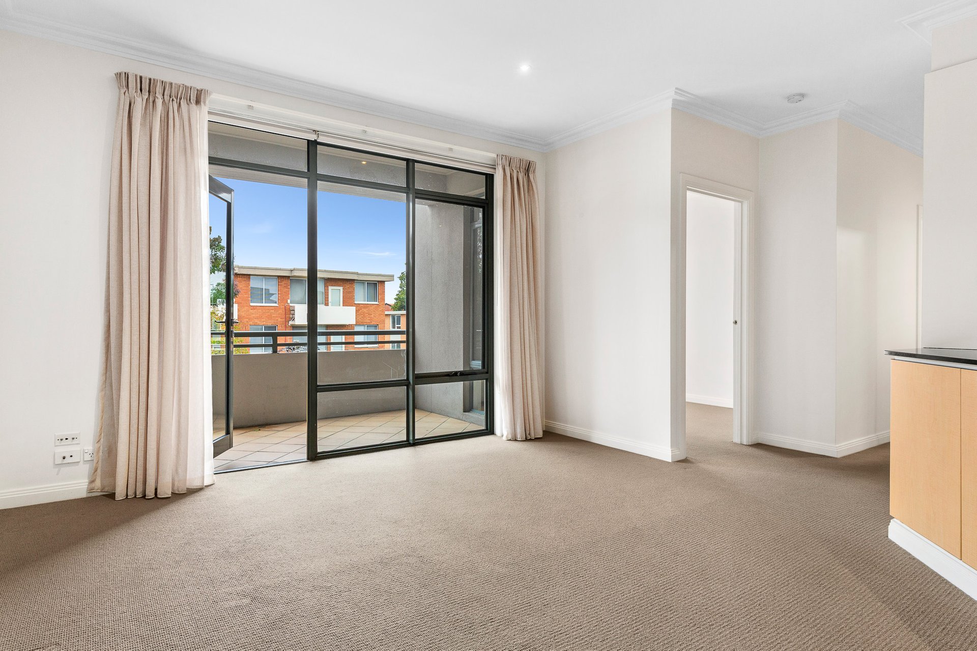 Property Gallery Thumbnail 5