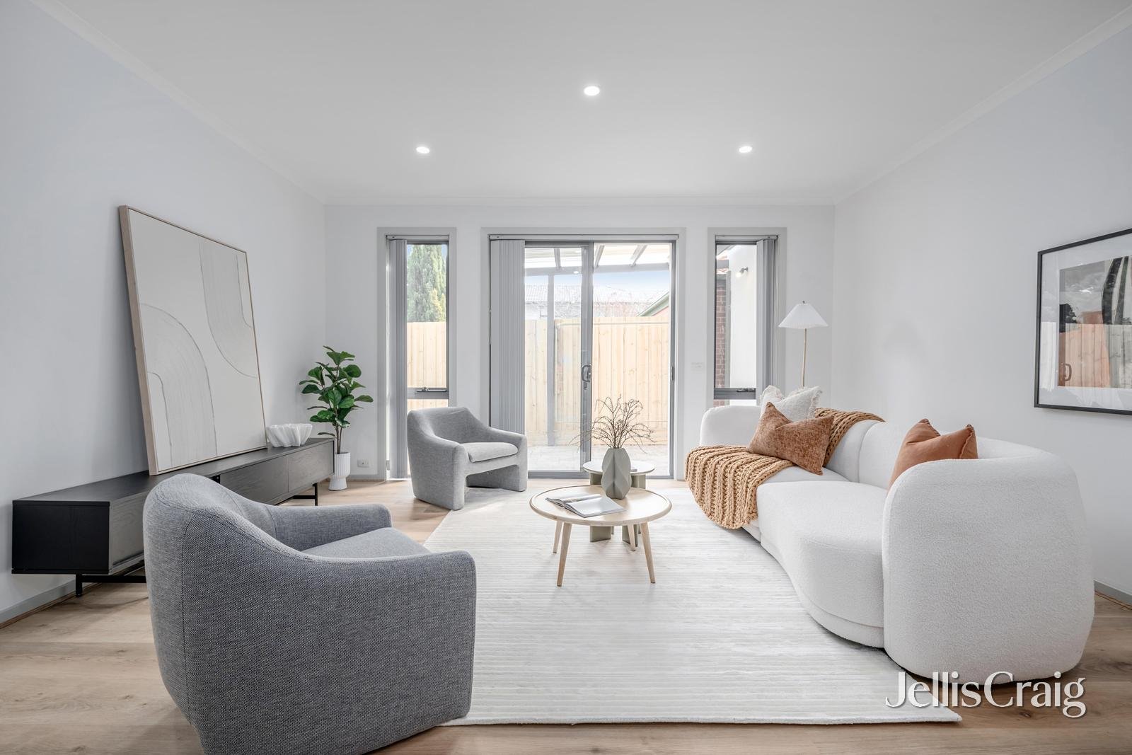 1/671 High Street Road Road, Glen Waverley image 4