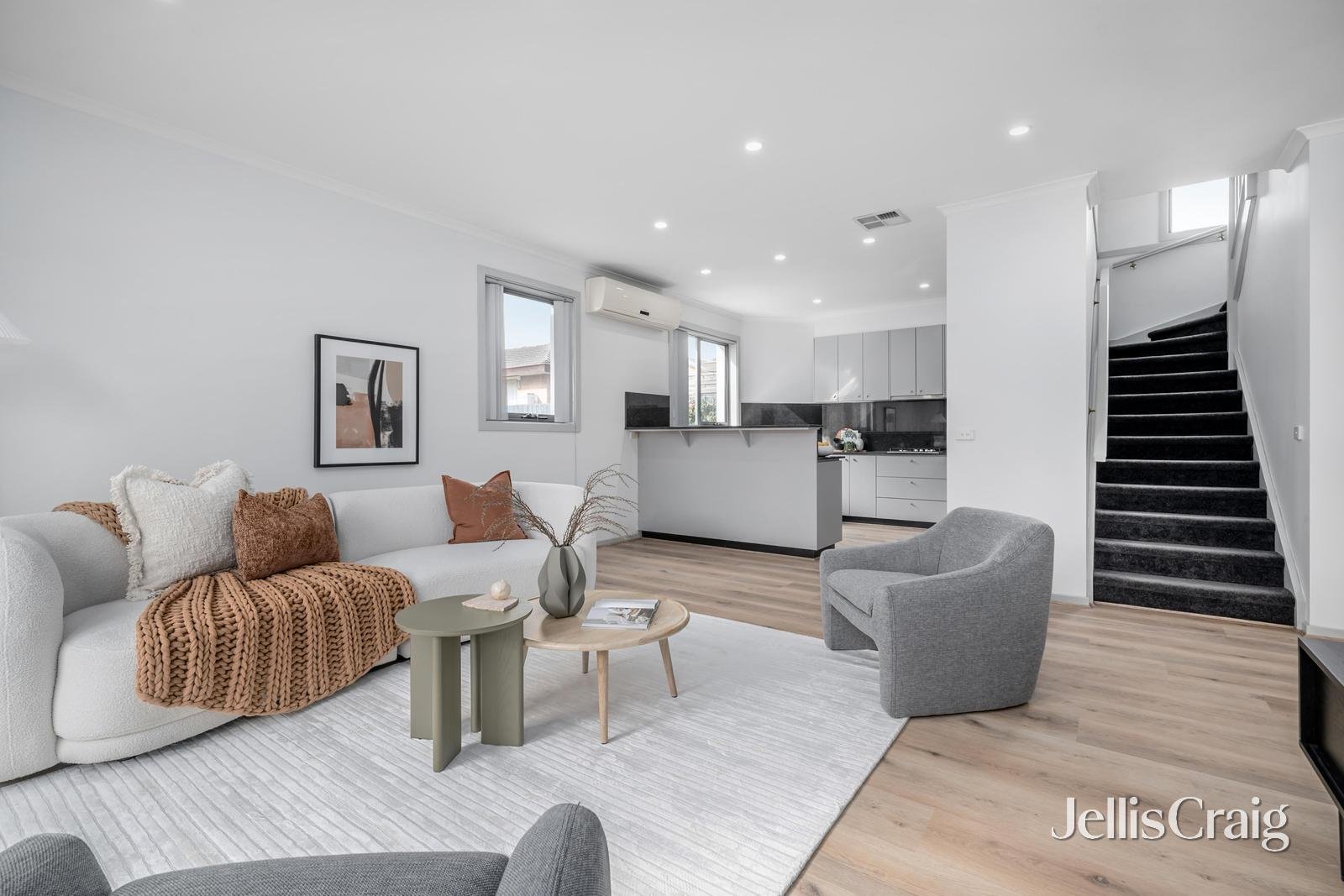 1/671 High Street Road Road, Glen Waverley image 6