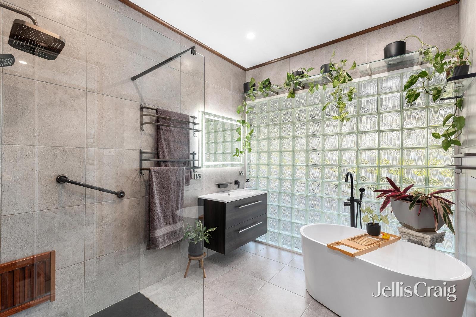 1672 Eltham-Yarra Glen Road, Christmas Hills image 8