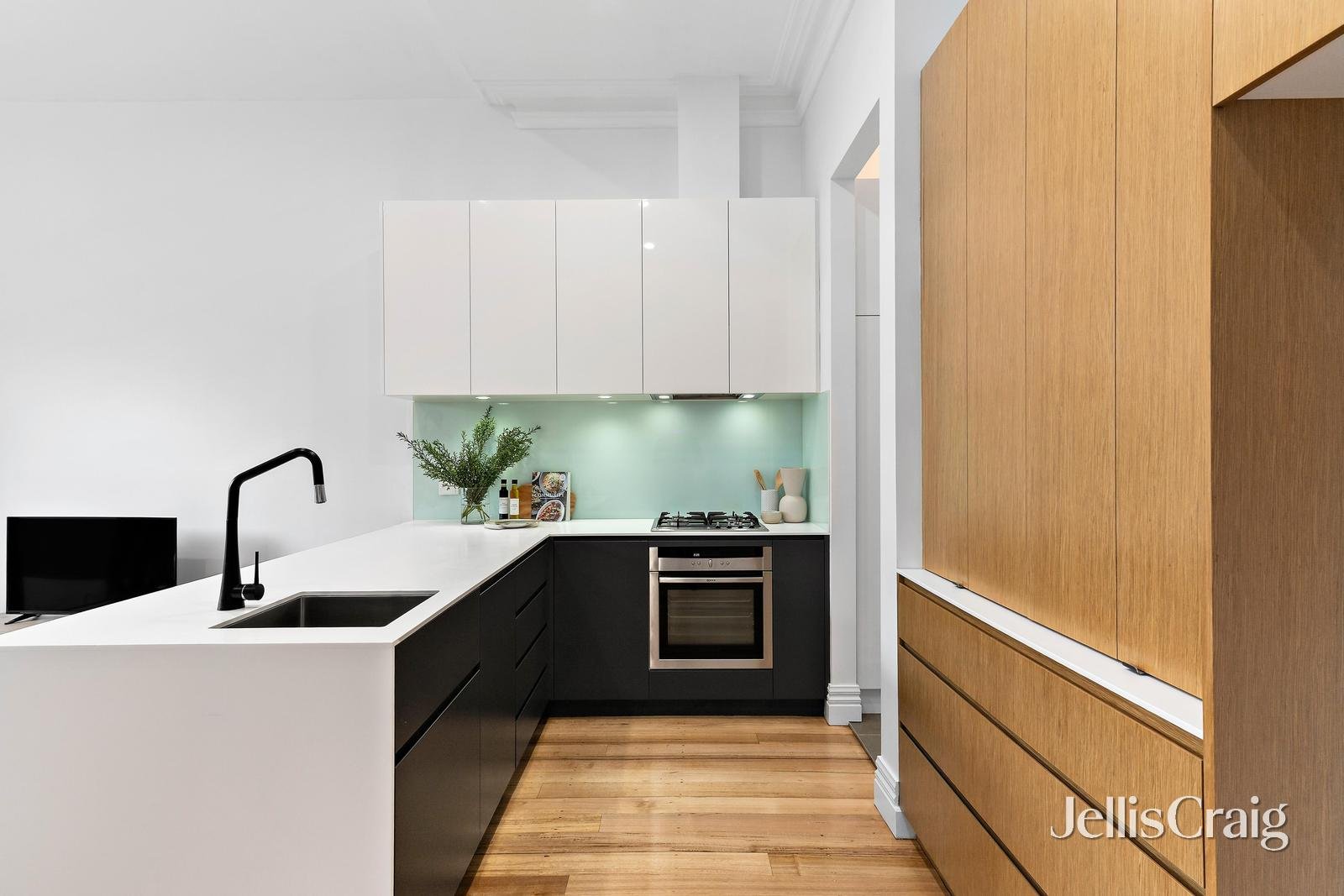 168 Albert Street, Port&nbsp;Melbourne image 8