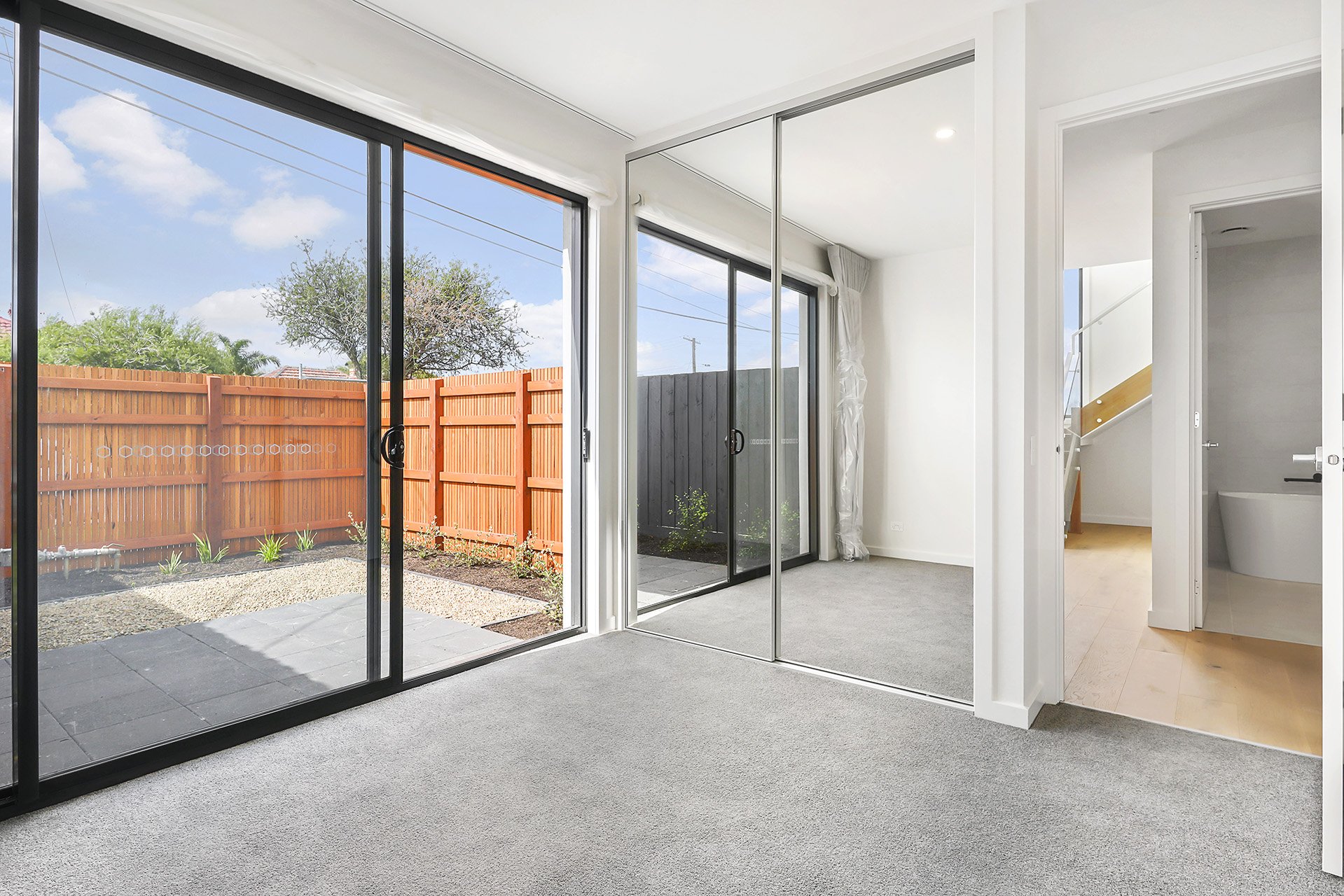 1/68 Barkly Street, Mordialloc image 6