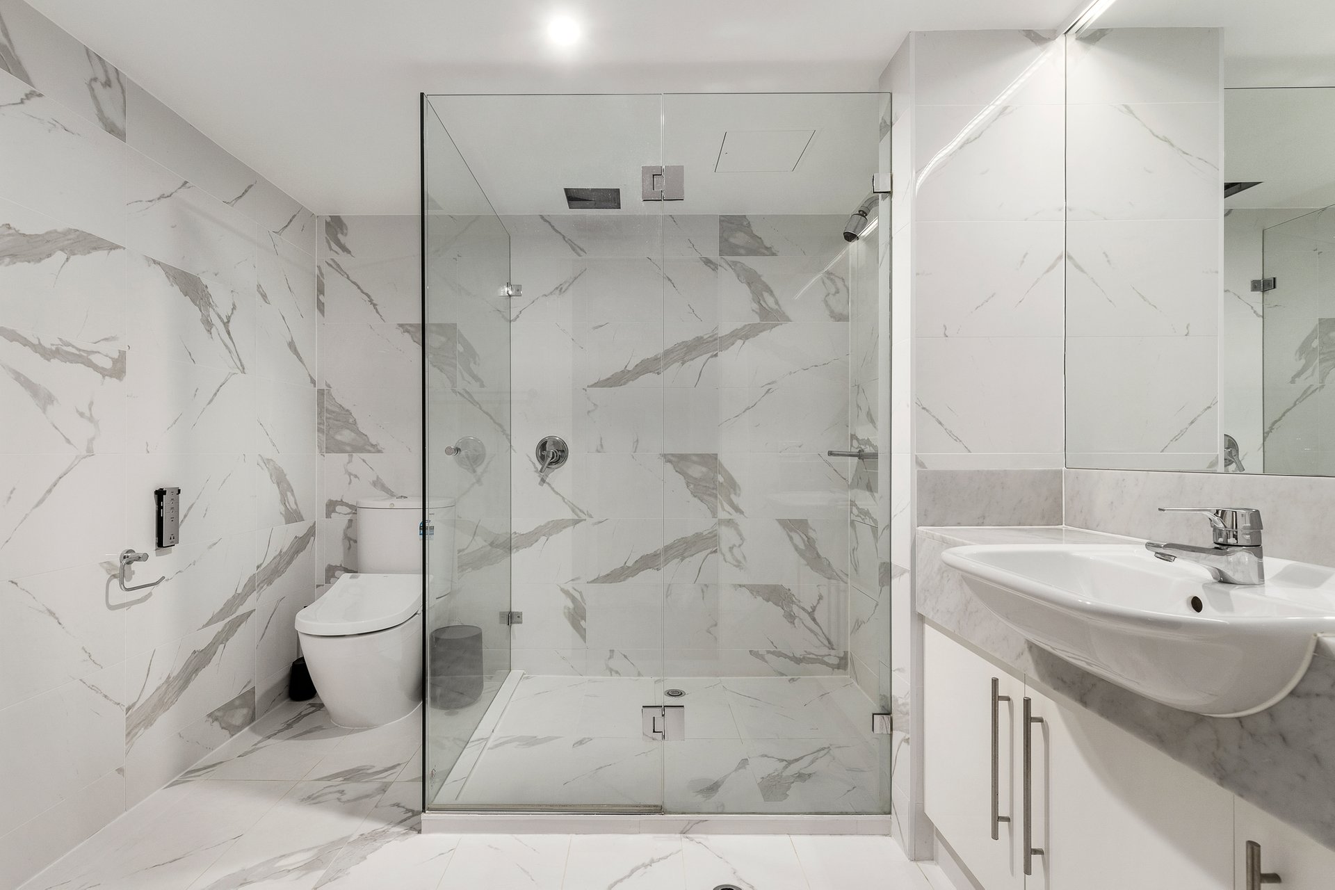 1/68 Eastern Road, South Melbourne image 7