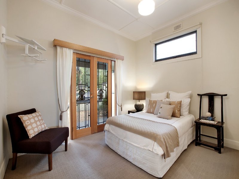 168 Evans Street, Port Melbourne image 4