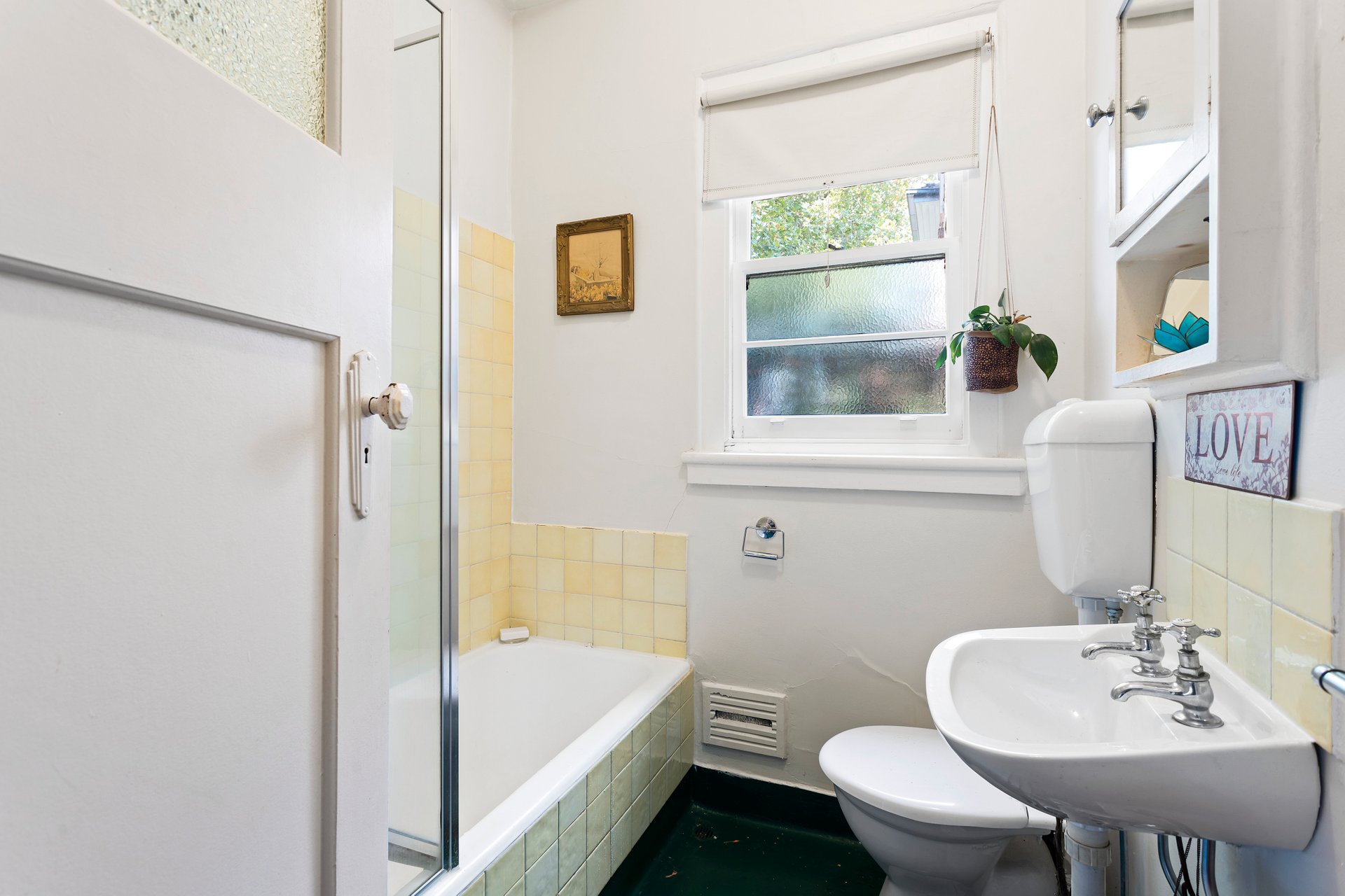 Property Gallery Thumbnail 4