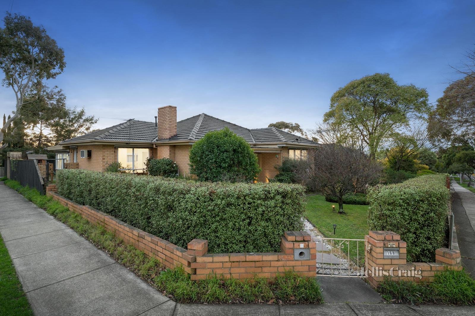 168 Mahoneys Road, Forest Hill image 10