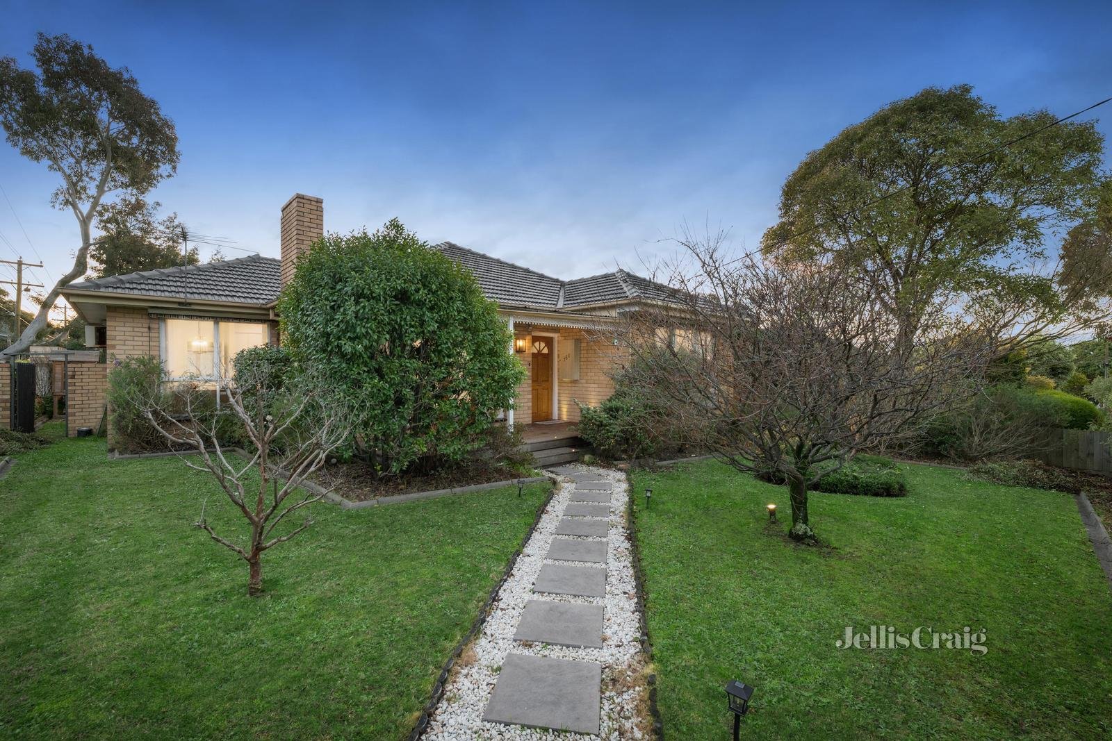 168 Mahoneys Road, Forest Hill image 11