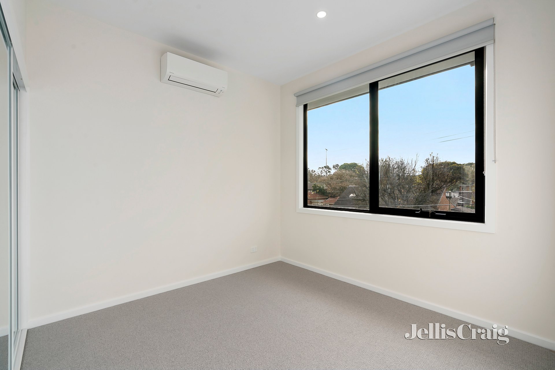 1/68 St James Road, Heidelberg image 8