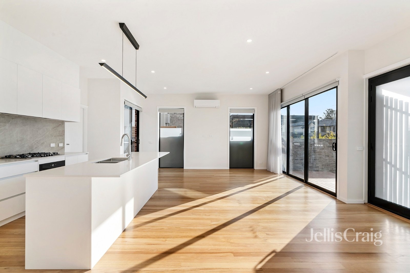 1/68 St James Road, Heidelberg image 3