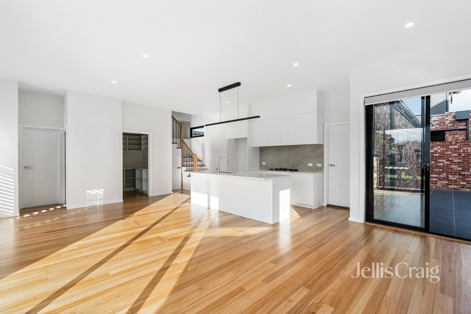 1/68 St James Road, Heidelberg image 4