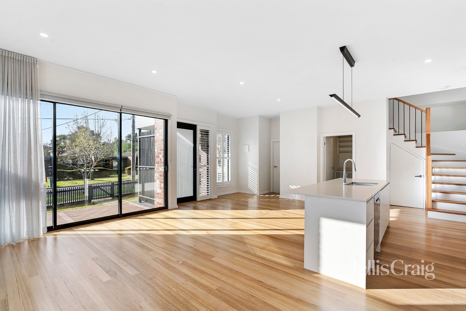 1/68 St James Road, Heidelberg image 5