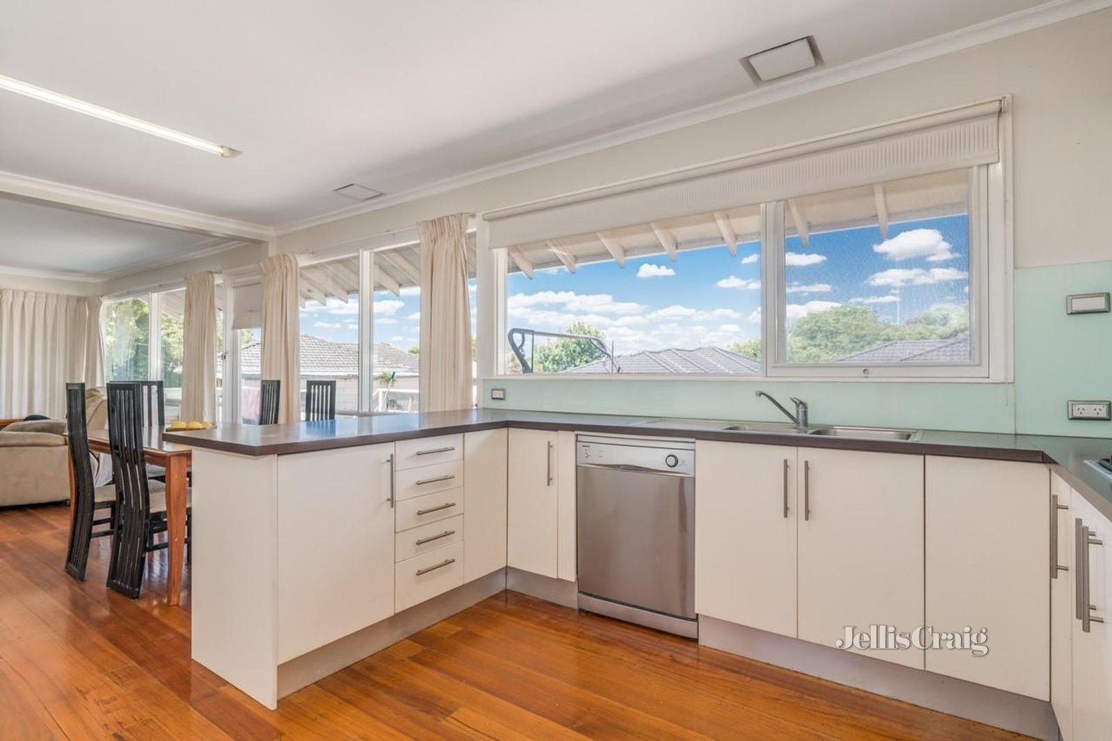 1/68 Wonga Road, Ringwood image 2