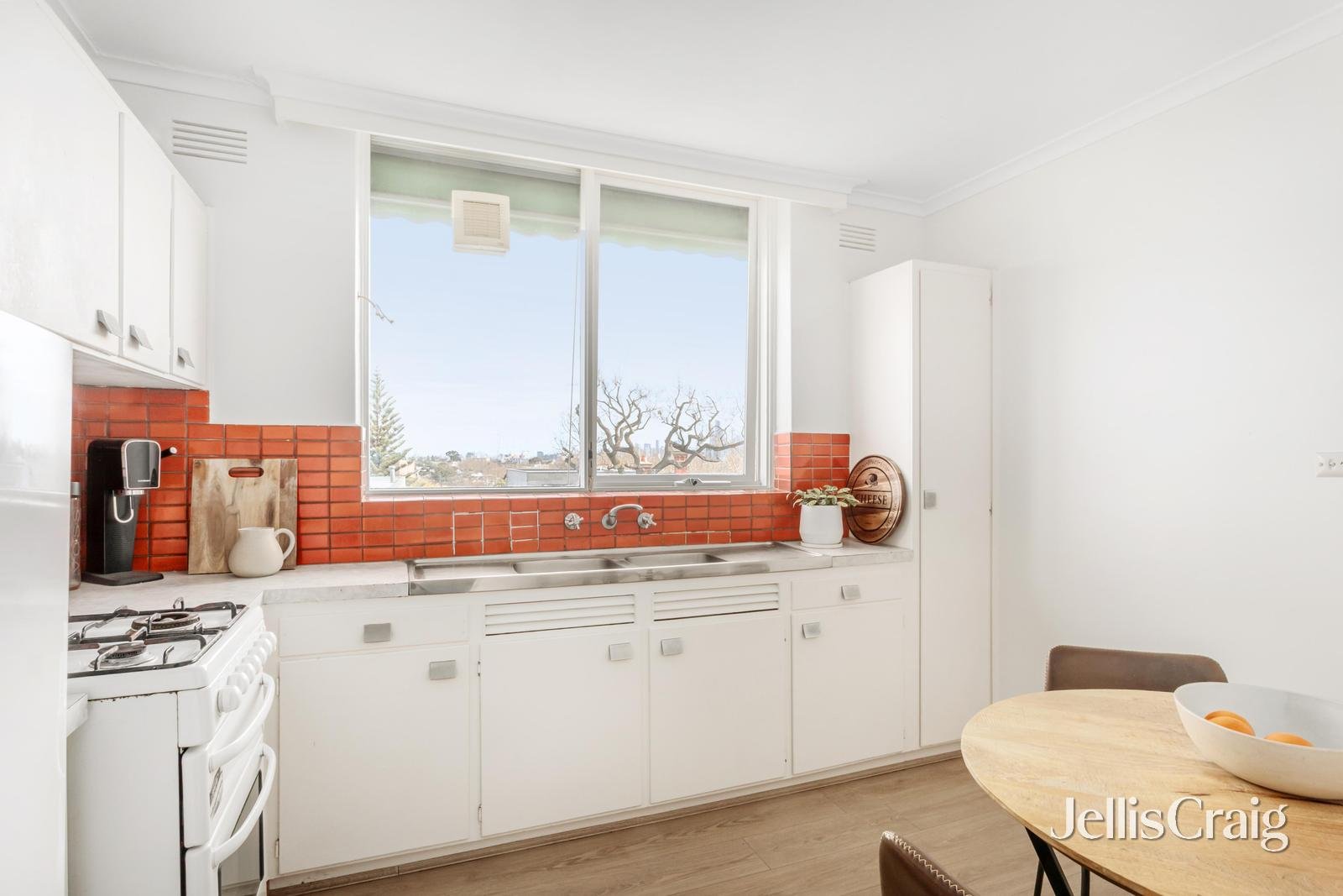 16/844 Malvern Road, Armadale image 3