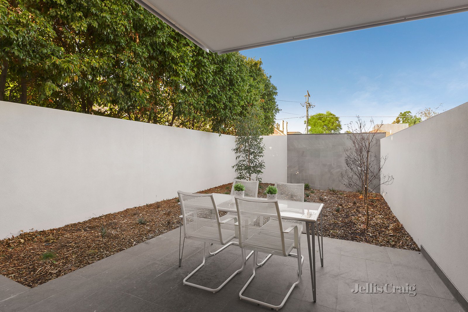 1/688 Inkerman Road, Caulfield North image 2