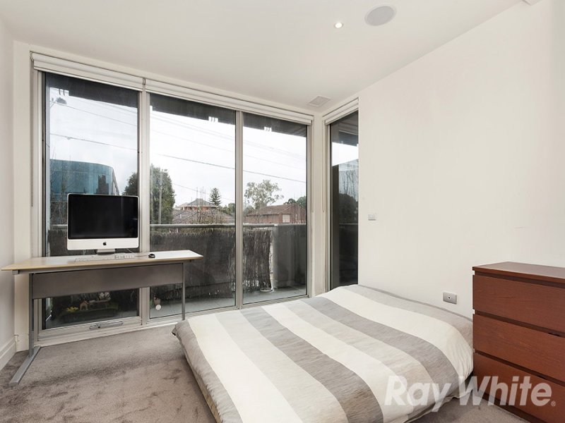 16/885-889 Doncaster Road, Doncaster East image 4