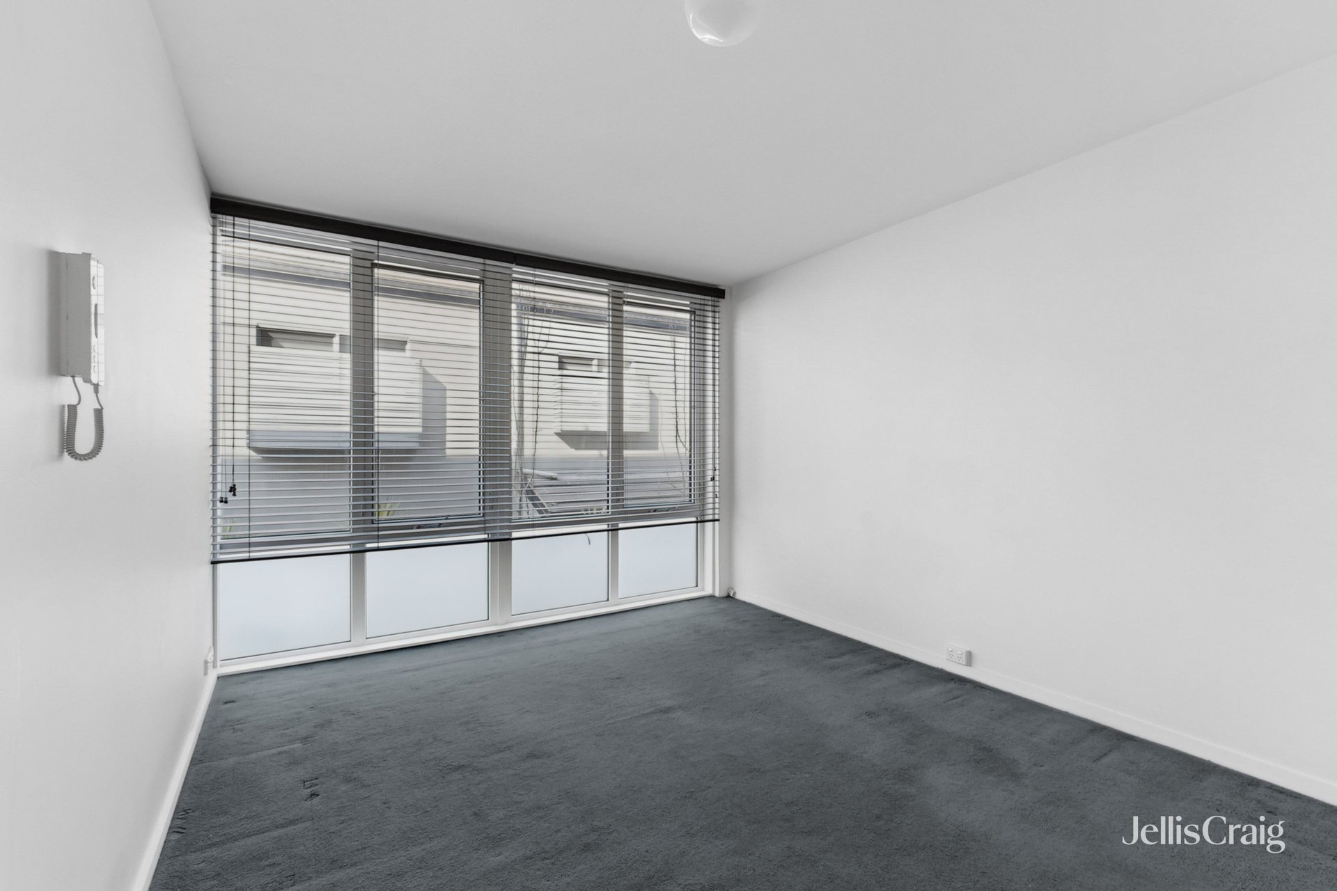 16/89 Denham Street, Hawthorn image 5
