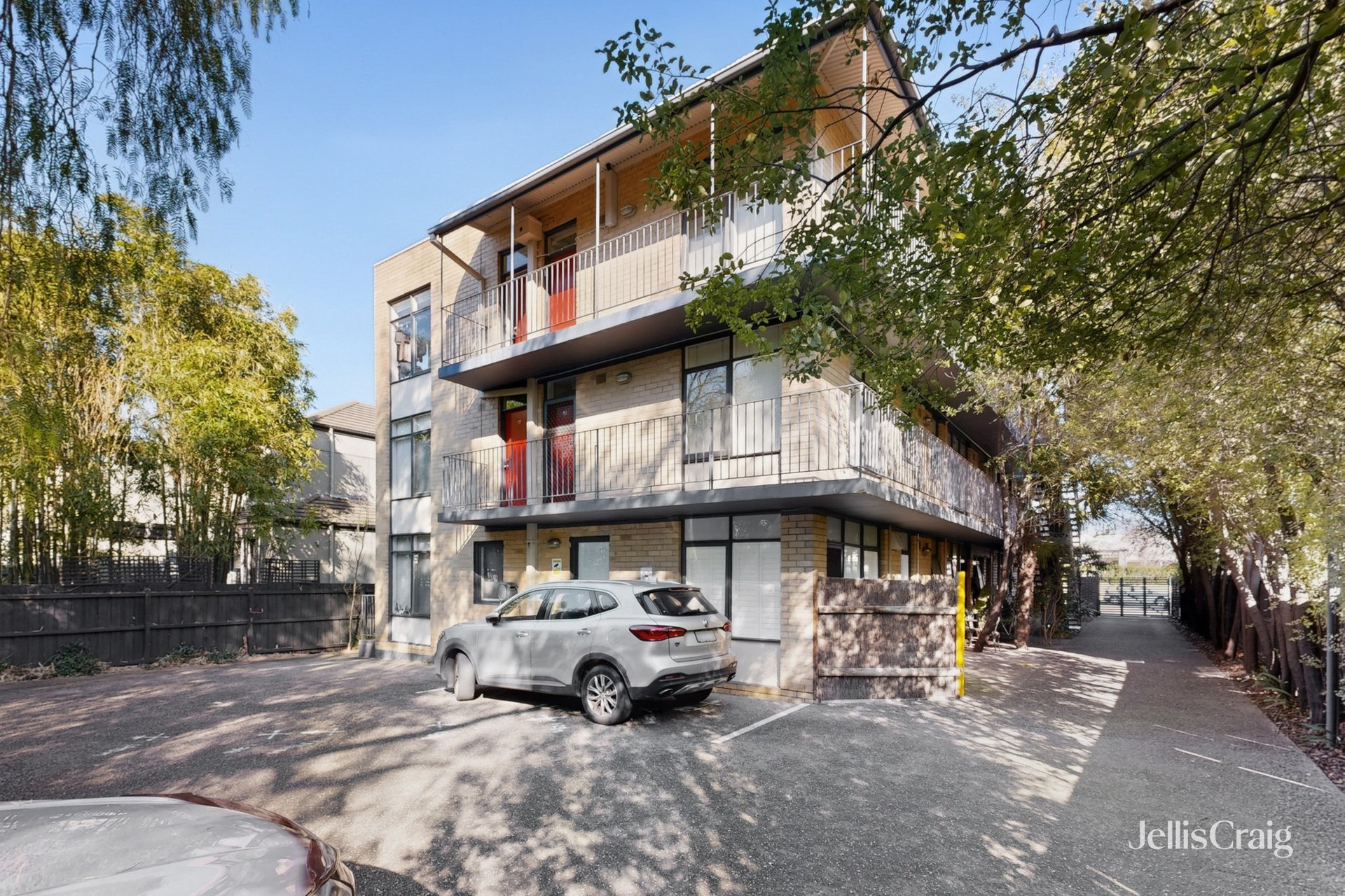 16/89 Denham Street, Hawthorn image 12