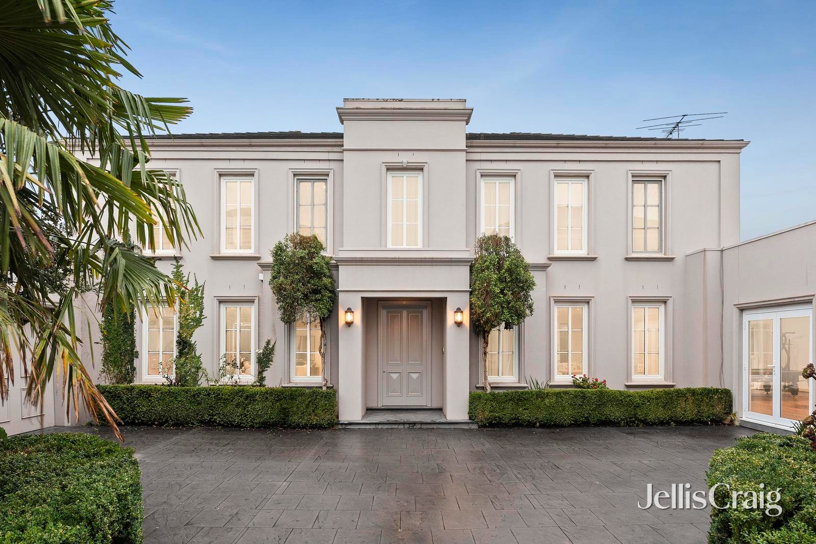 168A High Street, Doncaster image 1