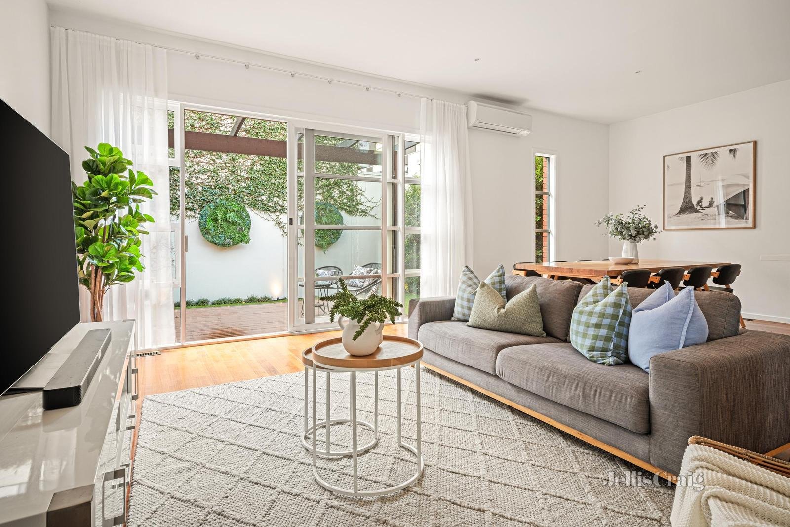 16/9-11 Manikato Avenue, Mordialloc image 2