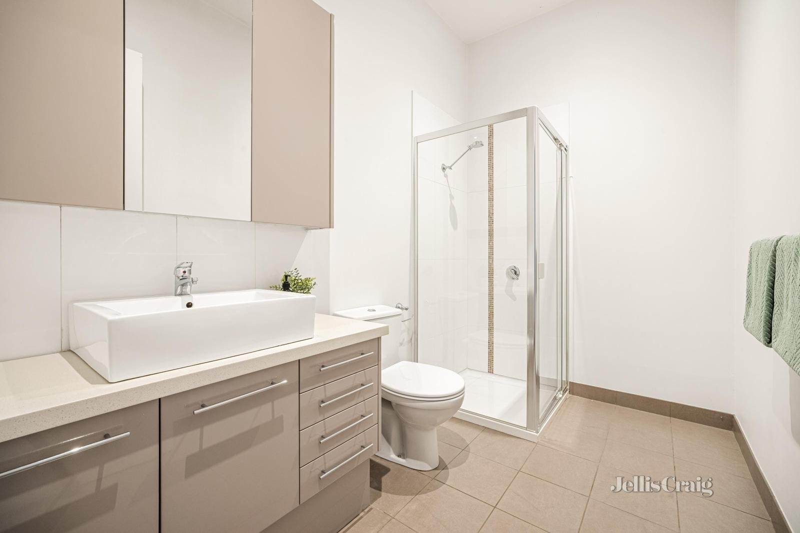 16/9-11 Manikato Avenue, Mordialloc image 8