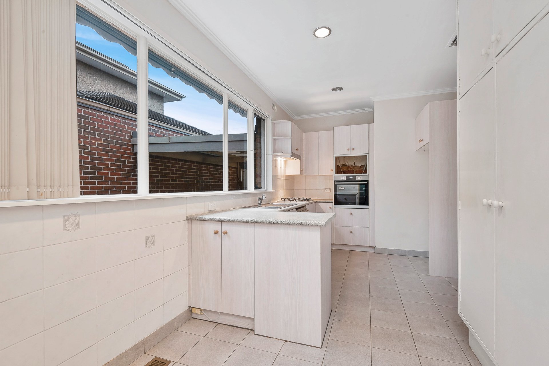 Property Gallery Thumbnail 5