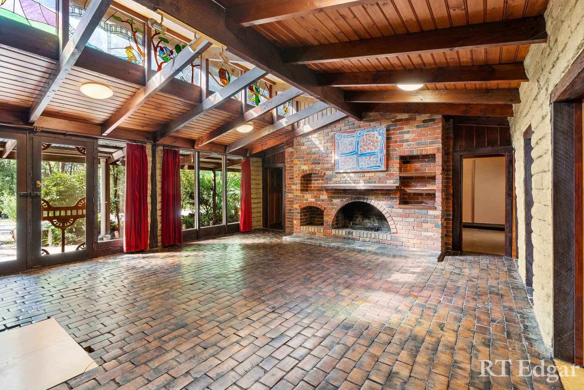 Property Gallery - Main Image