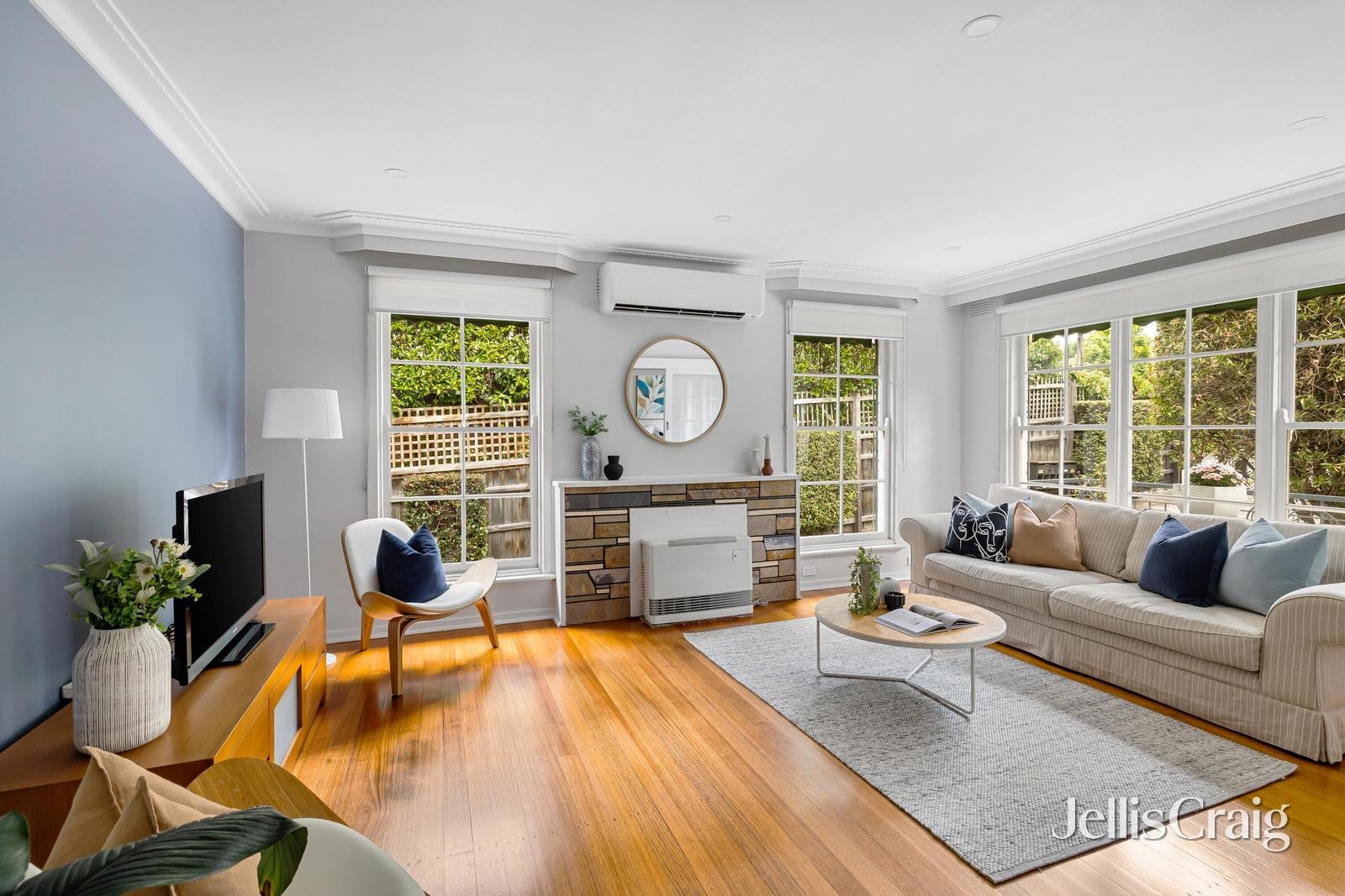 1/698 Riversdale Road, Camberwell image 2