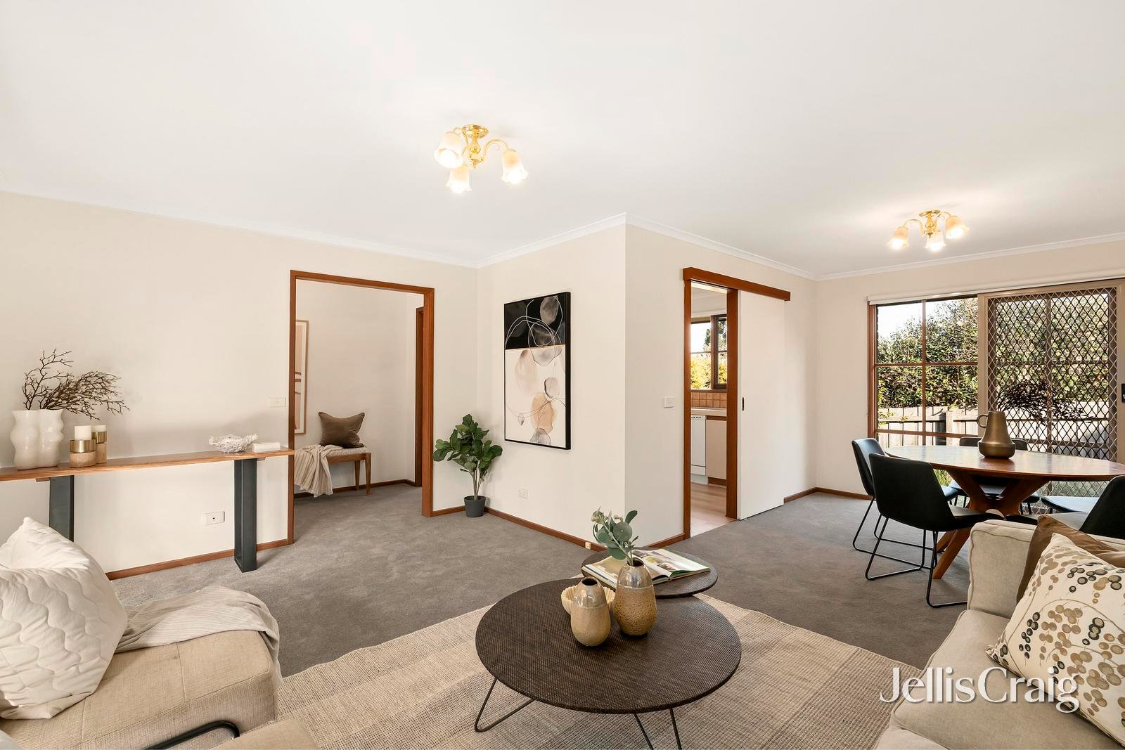 16A Bedford Court, Heathmont image 3