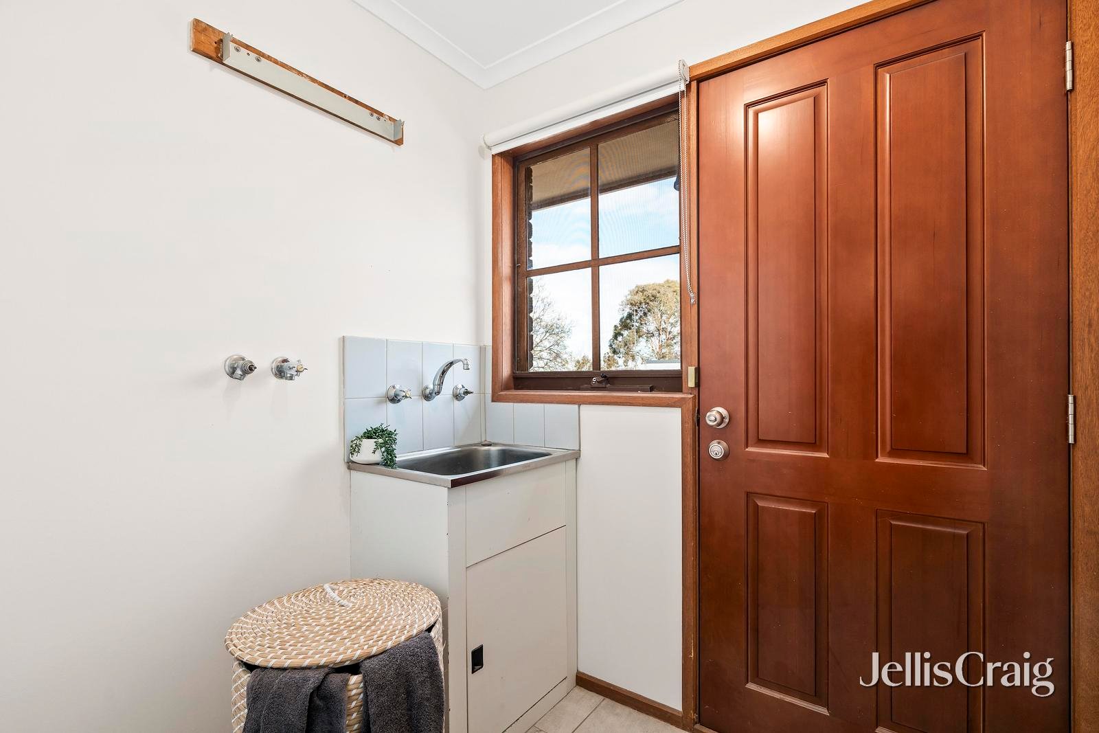 16A Bedford Court, Heathmont image 9