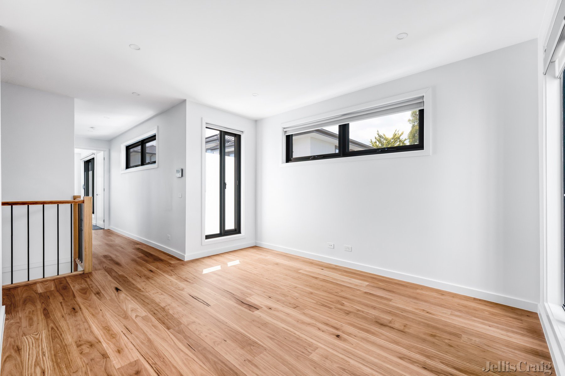 1/6A Chippendale Court, Templestowe image 5