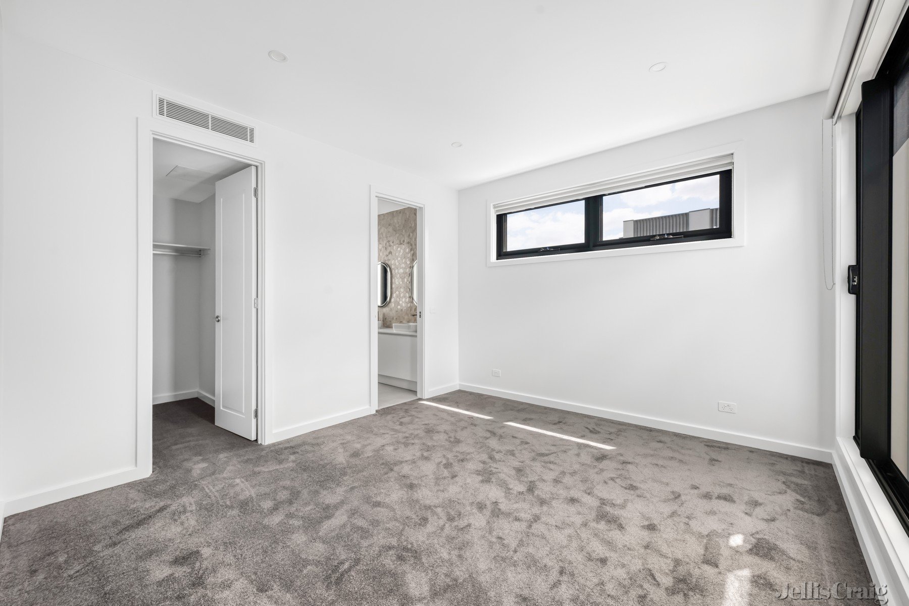 1/6A Chippendale Court, Templestowe image 6